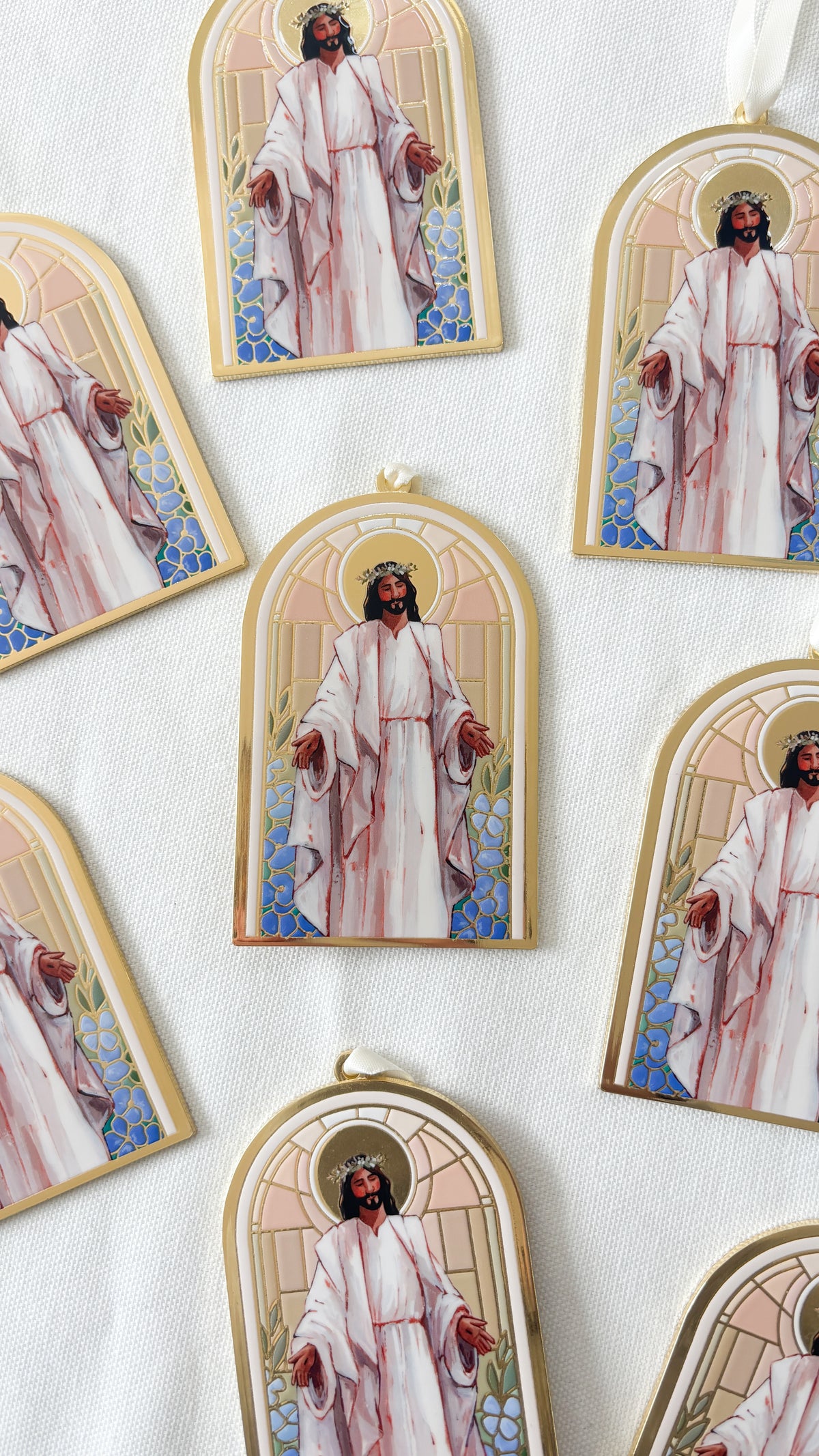 'Beautiful Savior' Gold Enamel Ornament